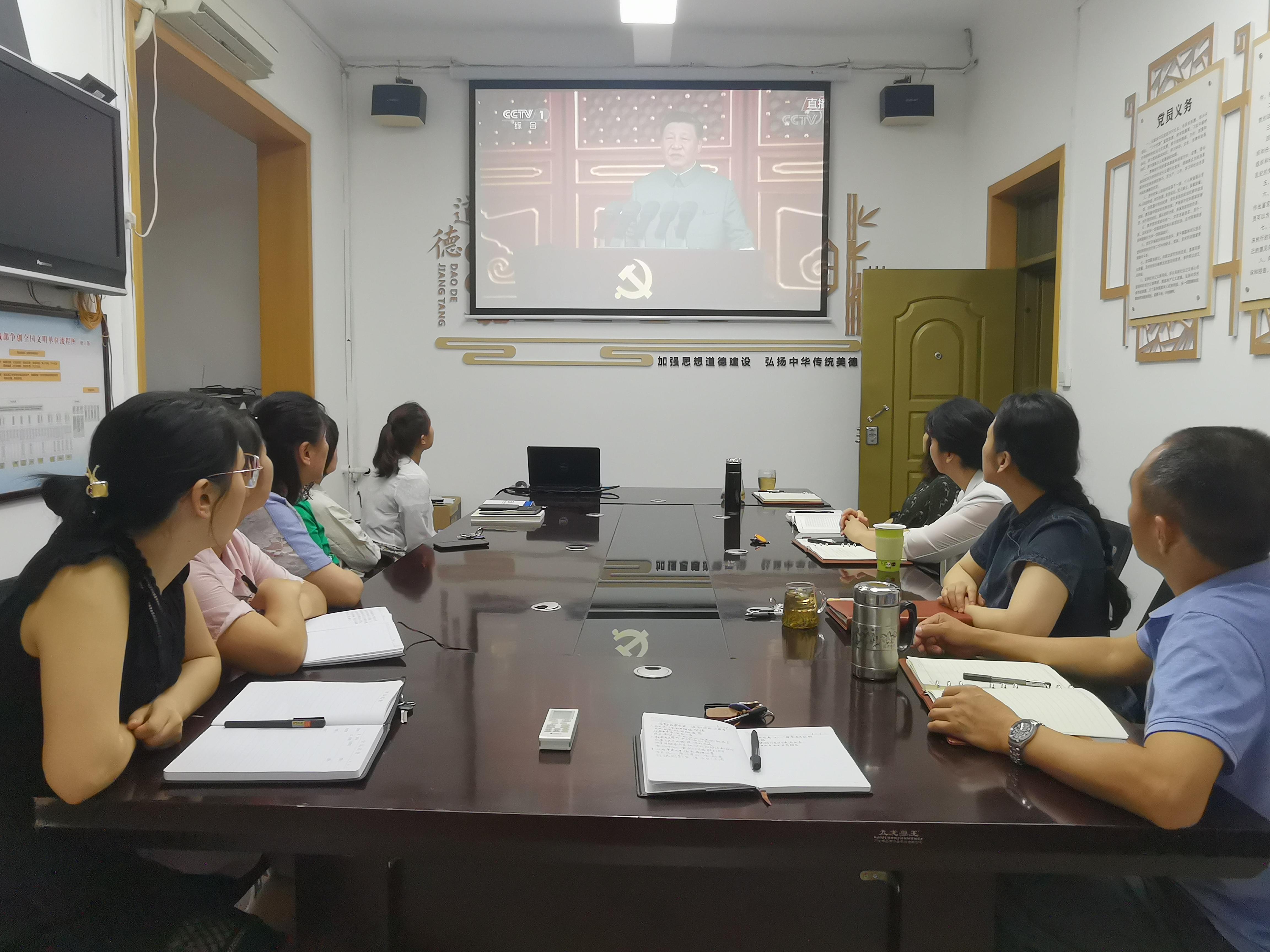 9dfe5667fa44762d5b8668af5664eed.jpg 9dfe5667fa44762d5b8668af5664eed.jpg