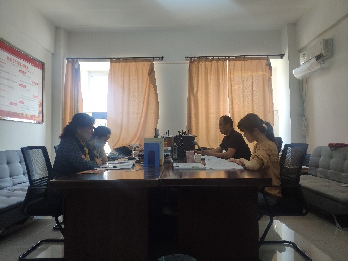 濮阳县传达会议精神1_副本.jpg 濮阳县传达会议精神1_副本.jpg